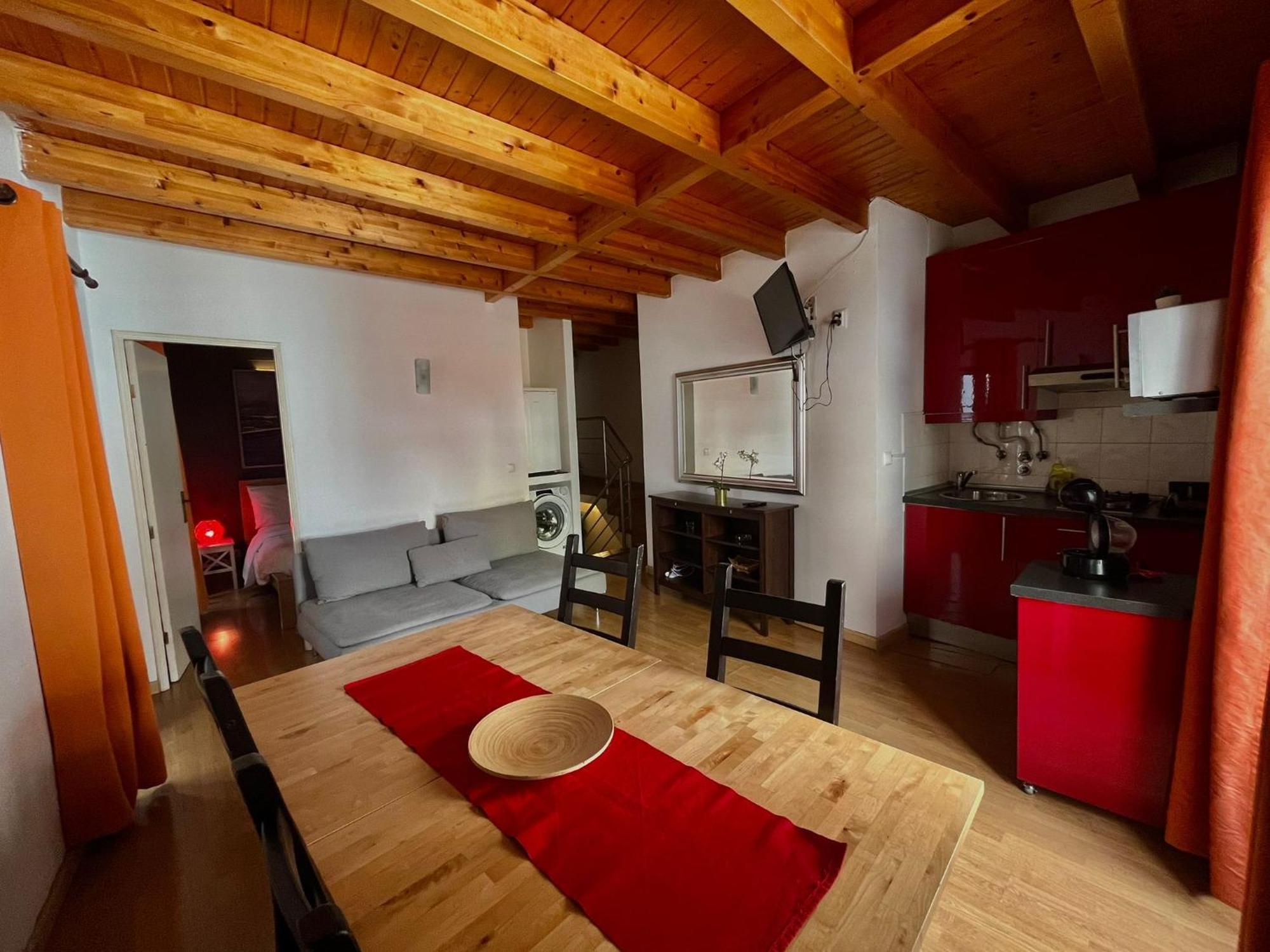 2 Bedroom, 2 Bathroom Apartment - Travessa Da Madalena Lisboa Exteriör bild